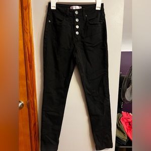 No Boundaries High Rise Skinny Jeans